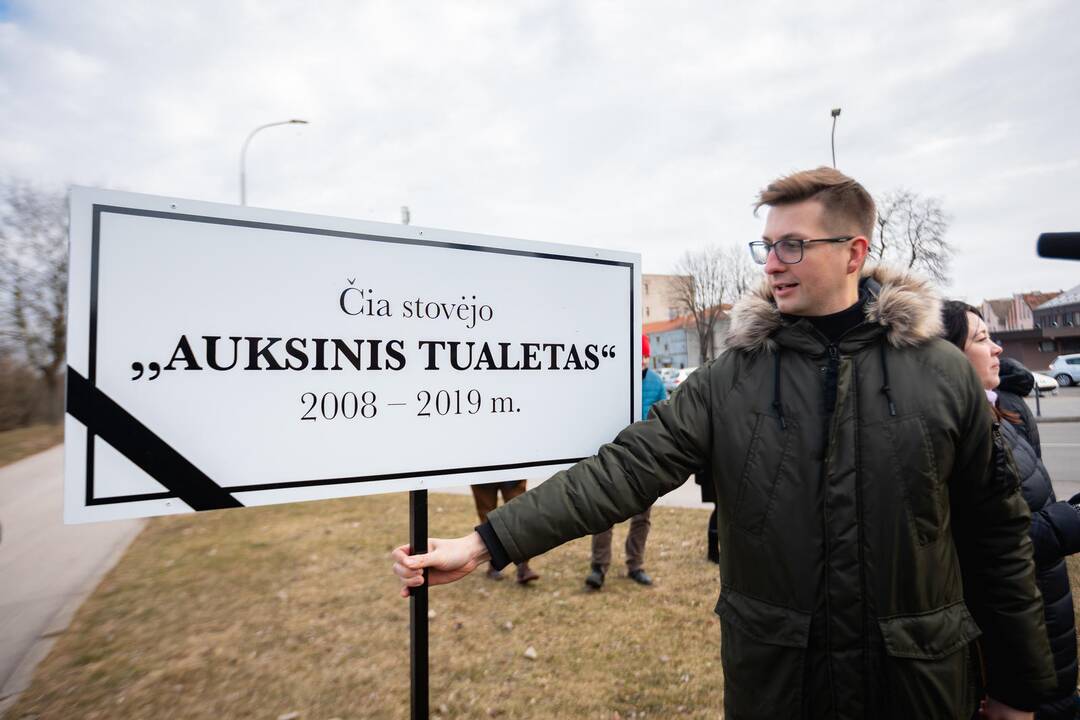 „Auksinio“ tualeto nukėlimas ir išvežimas