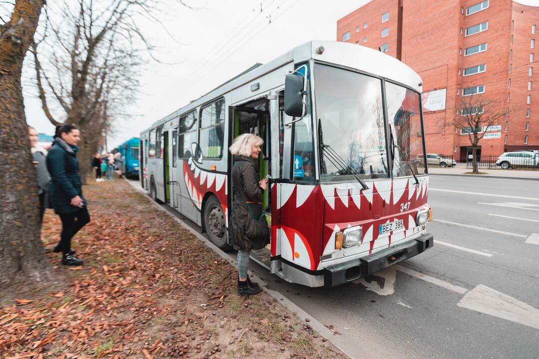 Atsisveikinimas su senaisiais troleibusais