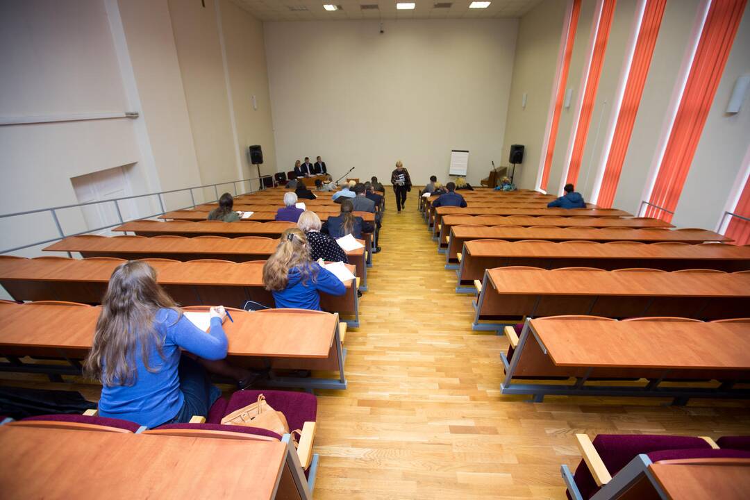 Konstitucijos egzaminas