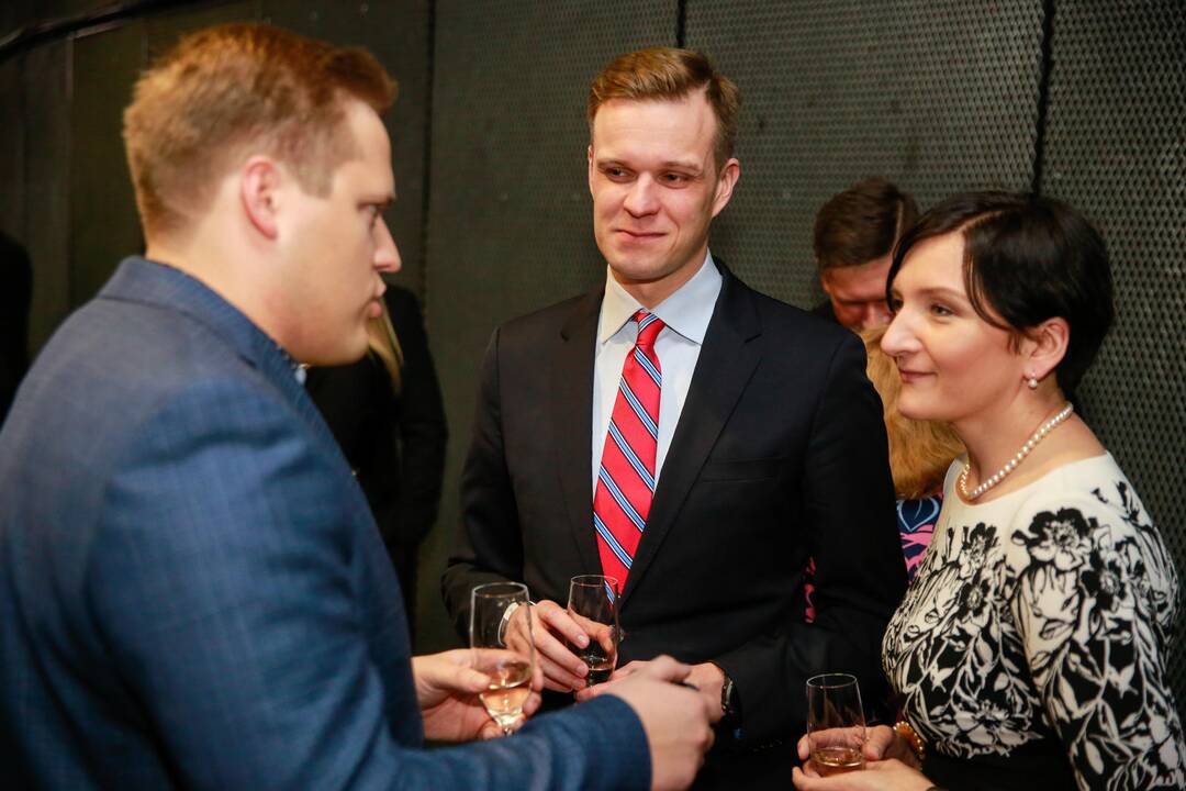 Svečiai renkasi į metų kaunietės apdovanojimus