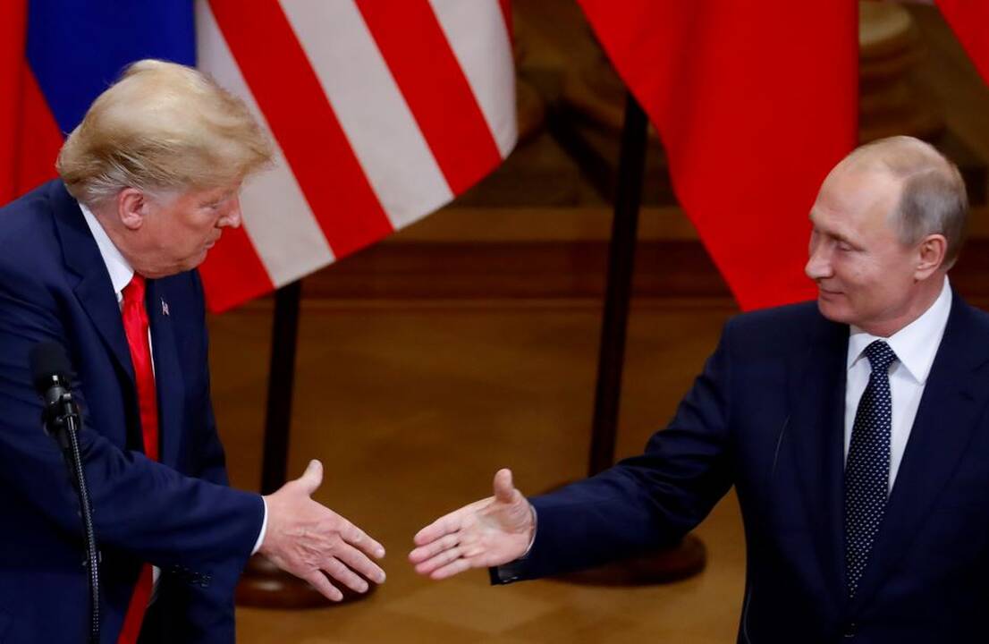 V. Putinas teisinį procesą prieš D. Trumpą vadina politiškai motyvuotu