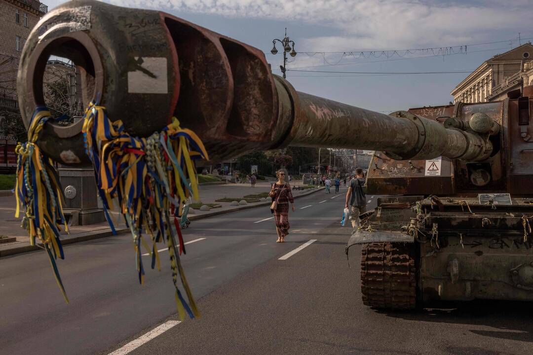 544-oji karo Ukrainoje diena