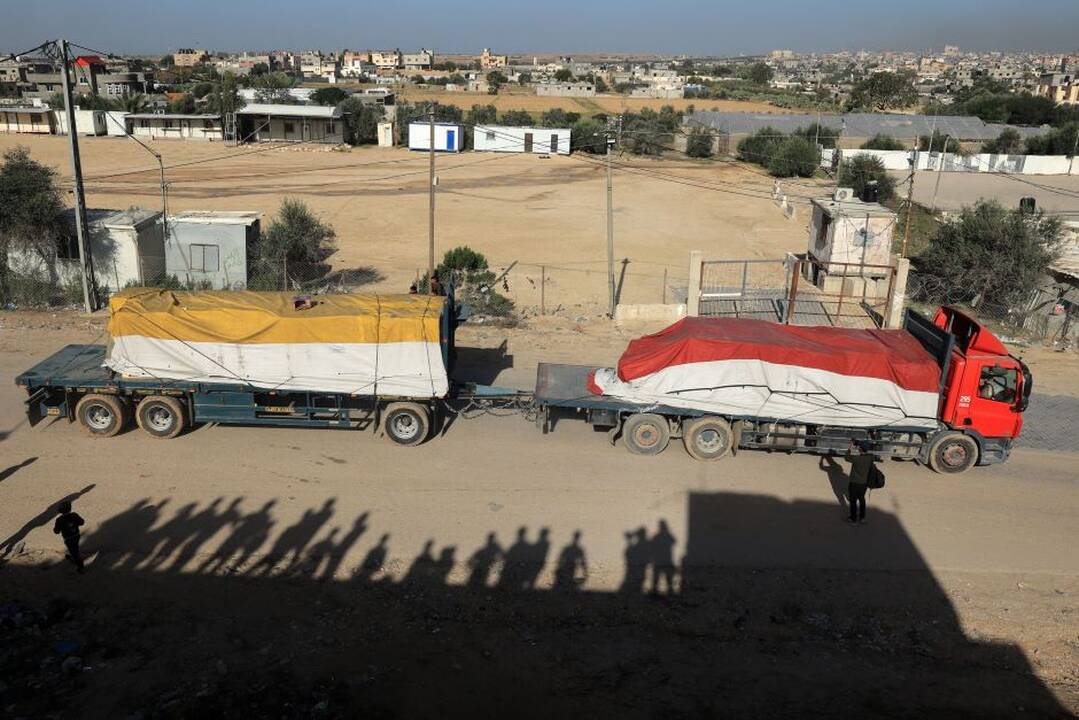 Prasidėjus paliauboms, į Gazos Ruožą iš Egipto atvyko pirmosios pagalbos siuntos