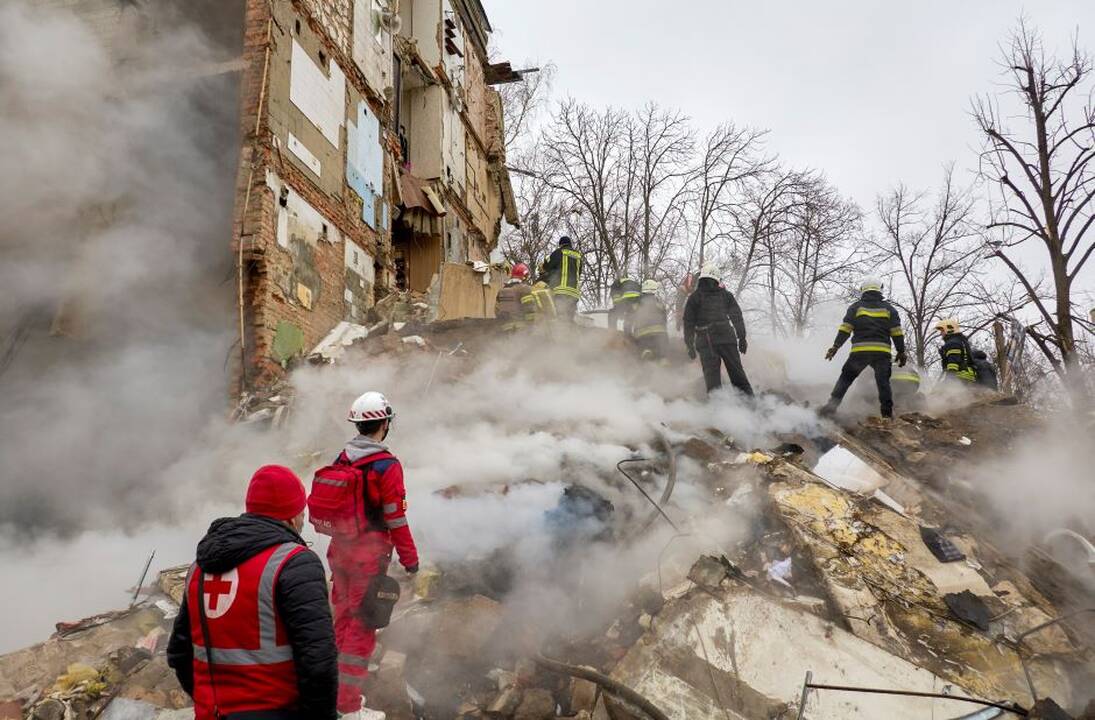 Charkive nuo raketų smūgių nukentėjo 112 daugiabučių gyvenamųjų namų