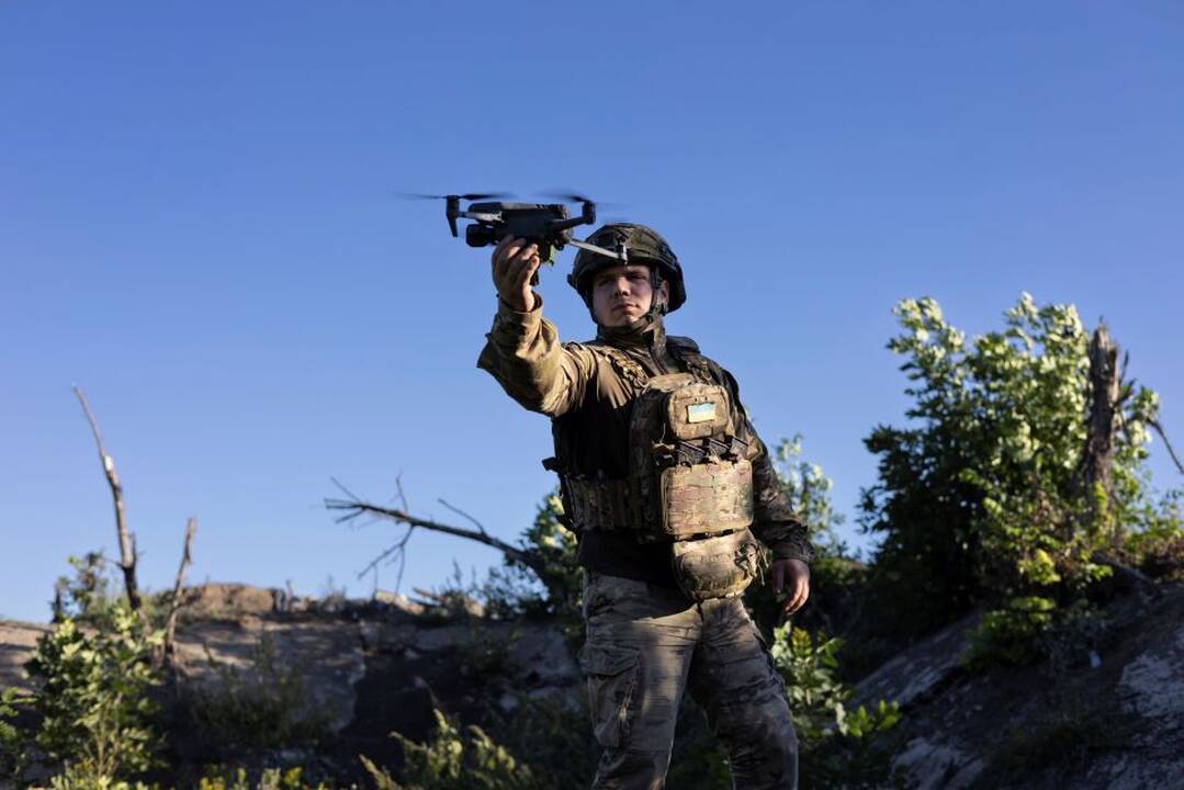 Rusijos pajėgos pareiškė per naktį sunaikinusios vienuolika Ukrainos dronų