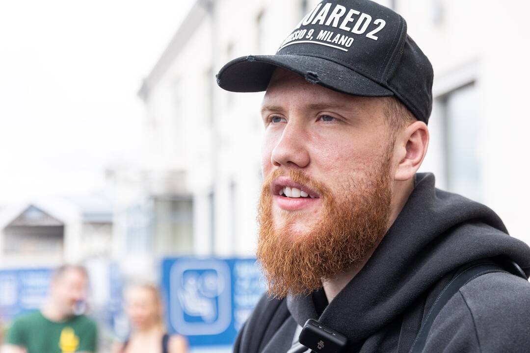 Krepšininkas I. Brazdeikis atskrido į Vilnių