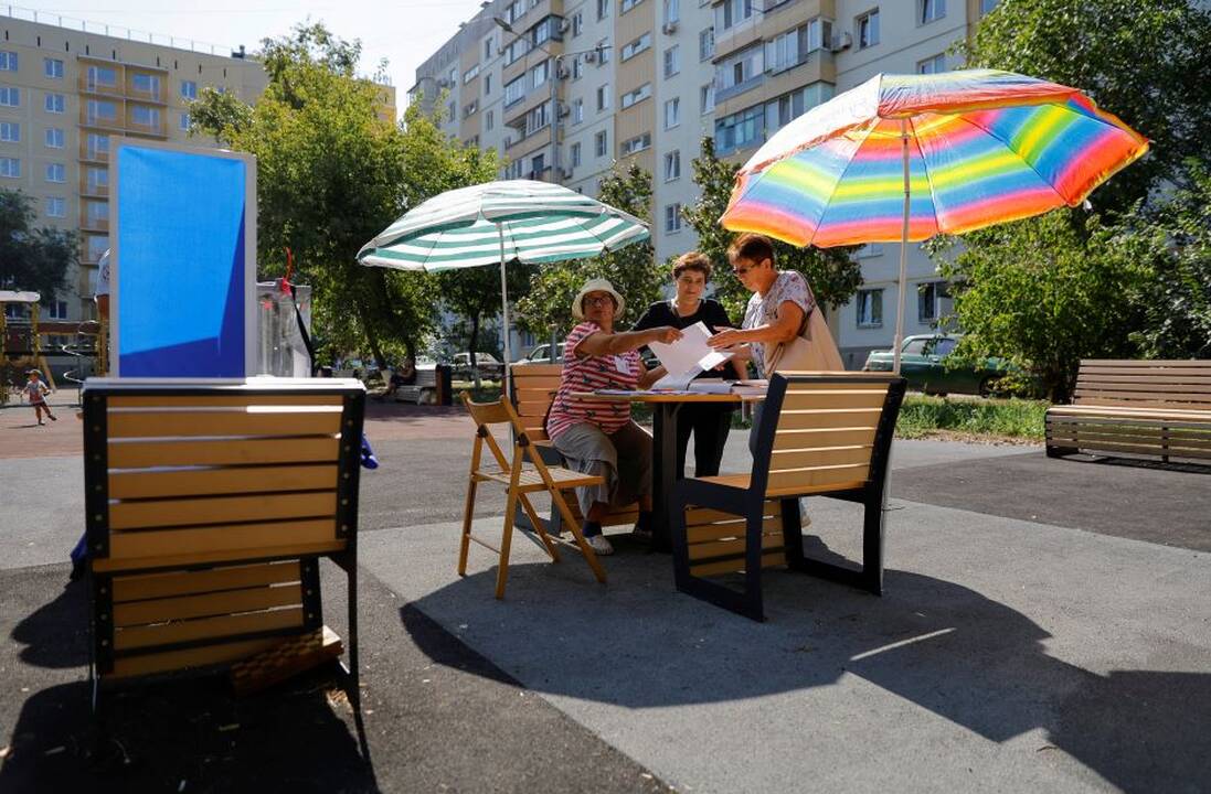 Rusijos okupuotose Ukrainos teritorijose pradėtas balsavimas vietos rinkimuose