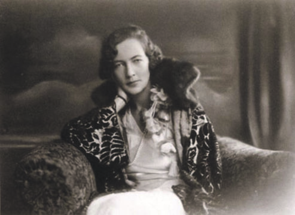 J. Tūbelienė (kairėje) ir S. Chodakauskaitė – Mintaujos.
