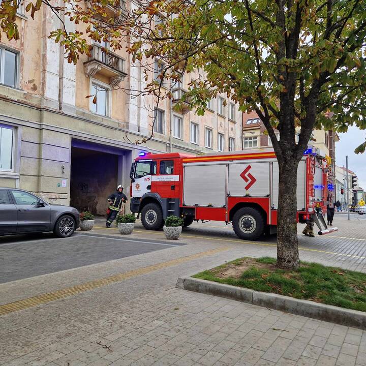 Komedija „Be 5 Min. Vedę“