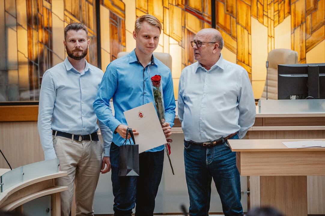 Apdovanojami Kauno šimtukininkai