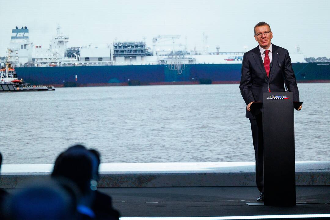 Laivo-saugyklos „Independence“ nuosavybės teisių perdavimo Lietuvai ceremonija