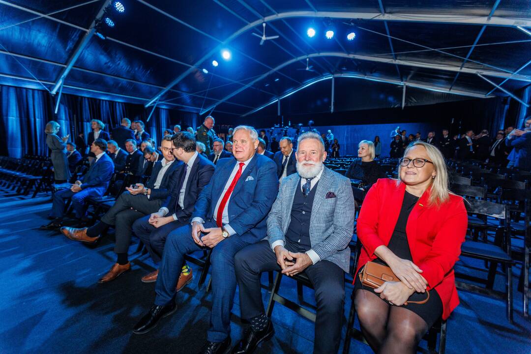 Laivo-saugyklos „Independence“ nuosavybės teisių perdavimo Lietuvai ceremonija