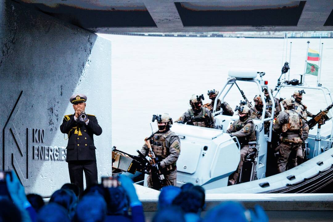 Laivo-saugyklos „Independence“ nuosavybės teisių perdavimo Lietuvai ceremonija