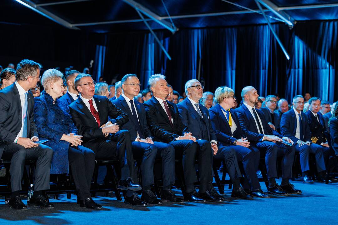 Laivo-saugyklos „Independence“ nuosavybės teisių perdavimo Lietuvai ceremonija