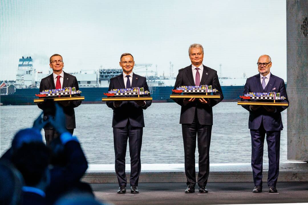 Laivo-saugyklos „Independence“ nuosavybės teisių perdavimo Lietuvai ceremonija