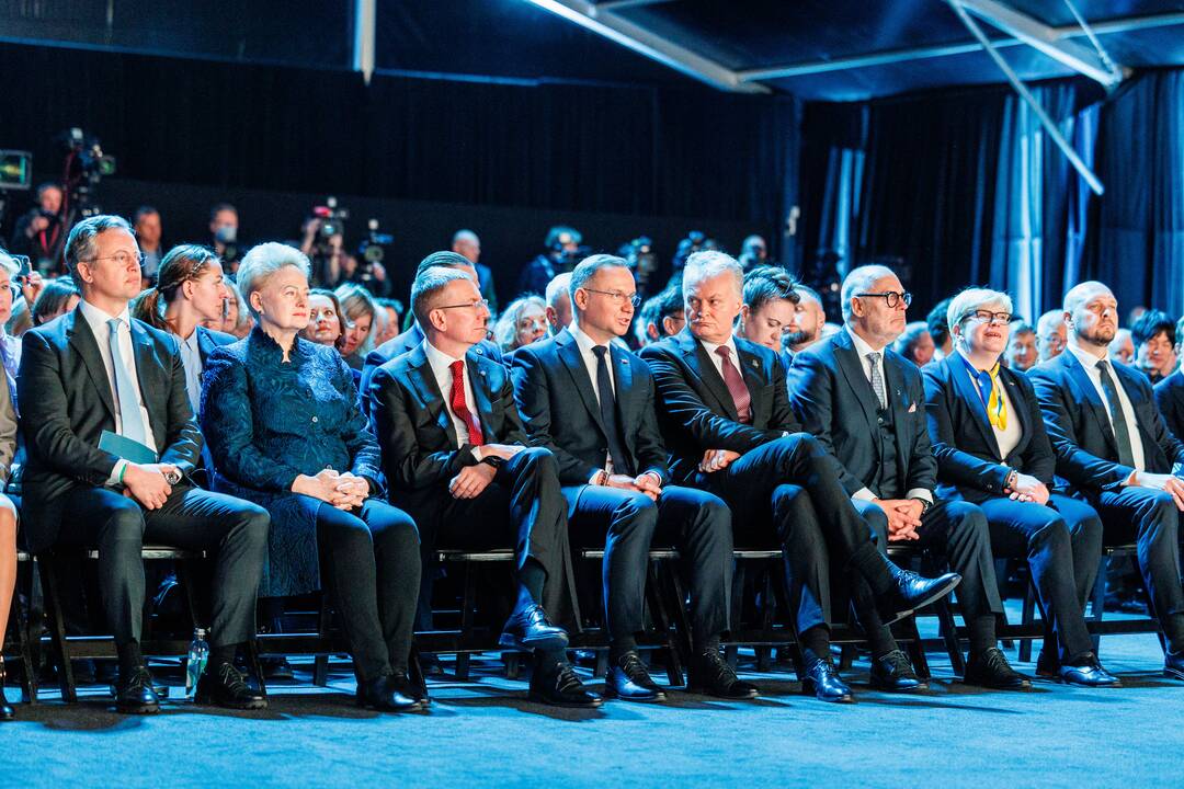 Laivo-saugyklos „Independence“ nuosavybės teisių perdavimo Lietuvai ceremonija