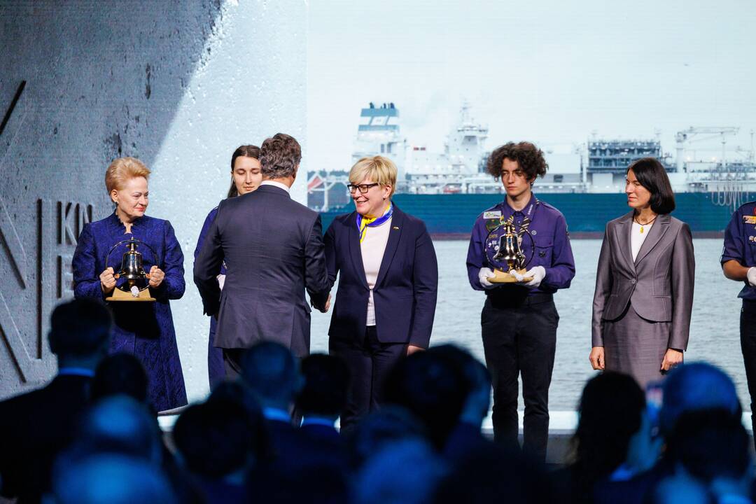 Laivo-saugyklos „Independence“ nuosavybės teisių perdavimo Lietuvai ceremonija