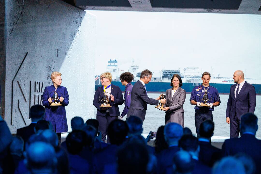 Laivo-saugyklos „Independence“ nuosavybės teisių perdavimo Lietuvai ceremonija