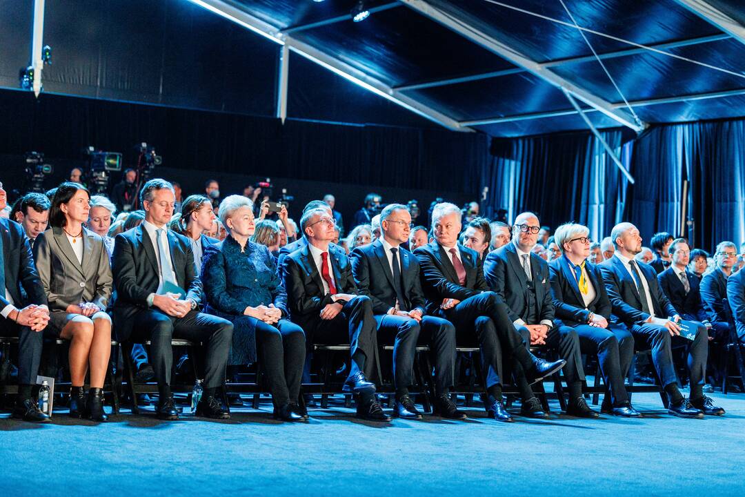 Laivo-saugyklos „Independence“ nuosavybės teisių perdavimo Lietuvai ceremonija