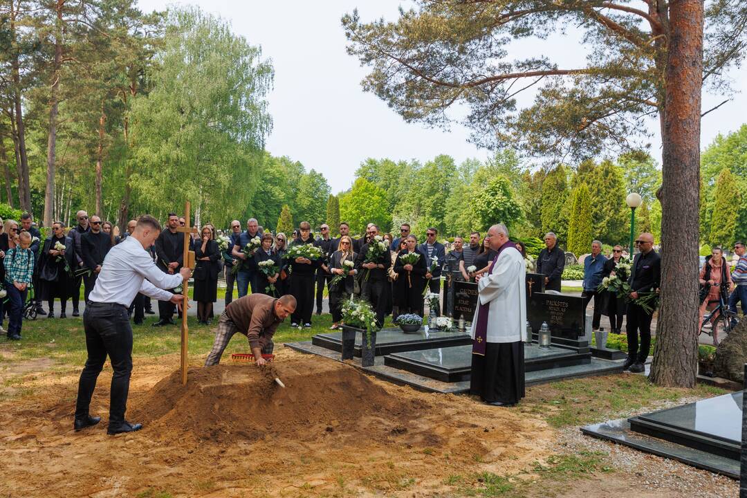 Gintaro Bendžiaus laidotuvės