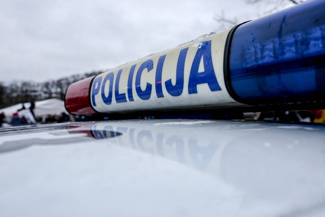 Anykščiuose moteris galimai smurtavo prieš mažametį