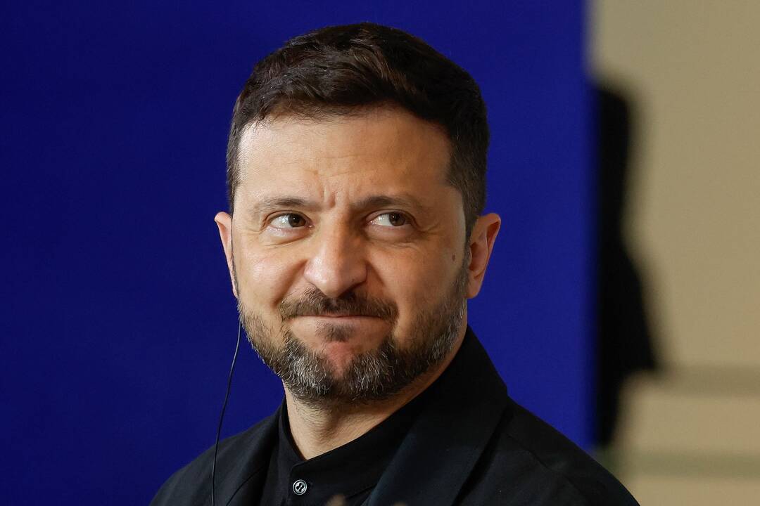 Zelenskis: ataka prieš rusų aviaciją buvo tolimiausio nuotolio Ukrainos operacija