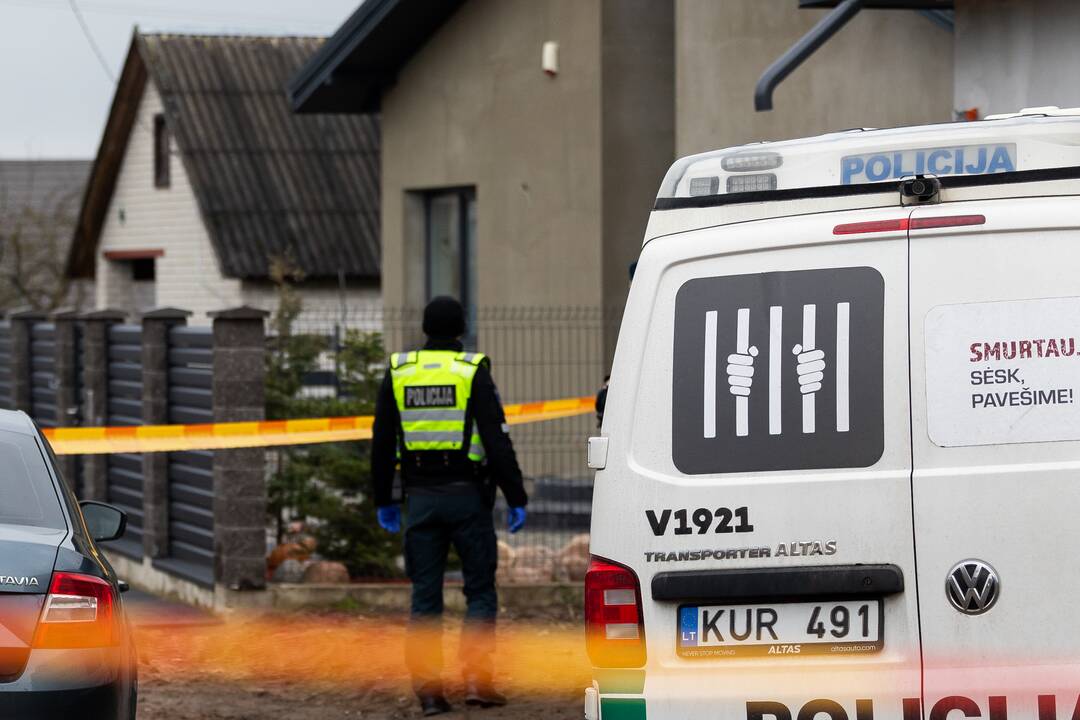 Šalčininkuose vyras nušovė žmoną policininkę