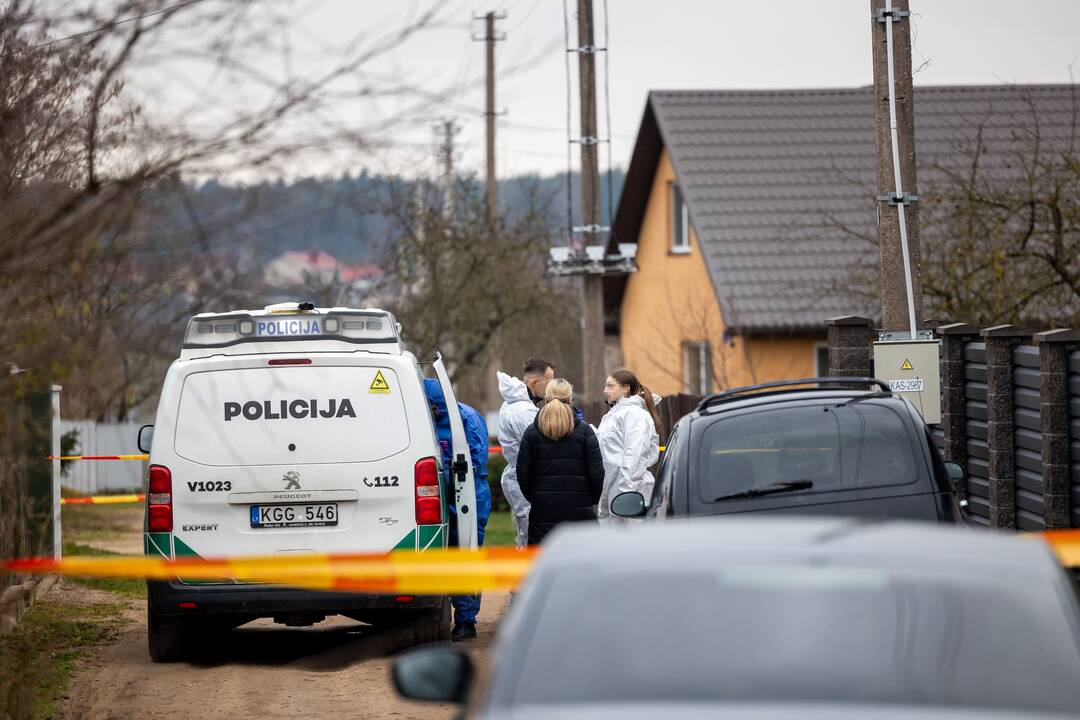Šalčininkuose vyras nušovė žmoną policininkę