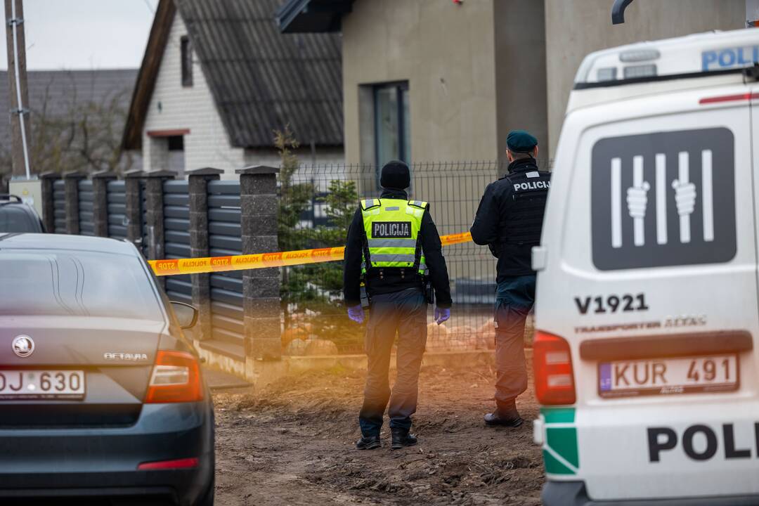 Šalčininkuose vyras nušovė žmoną policininkę