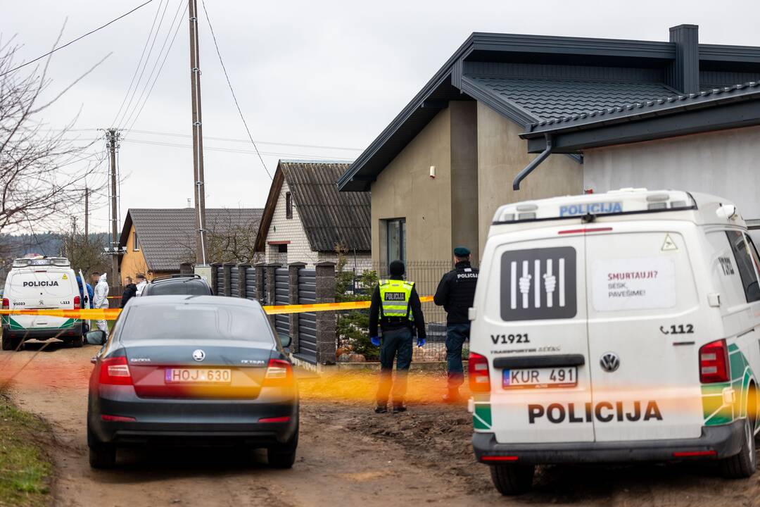 Šalčininkuose vyras nušovė žmoną policininkę