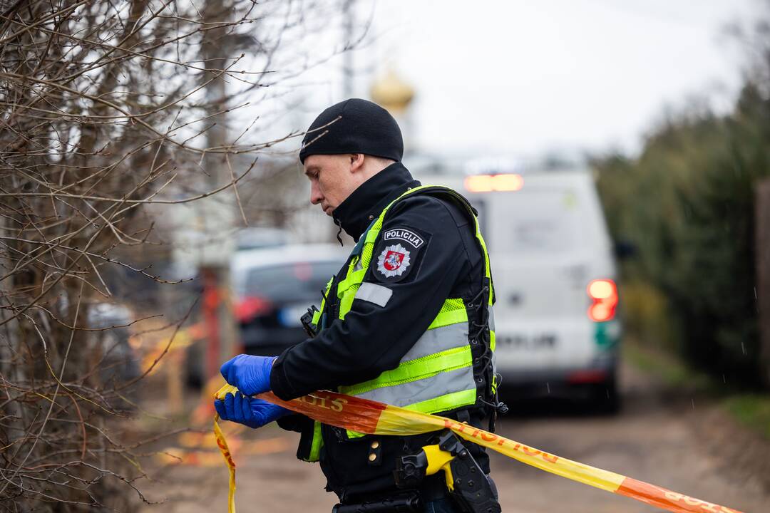 Šalčininkuose vyras nušovė žmoną policininkę