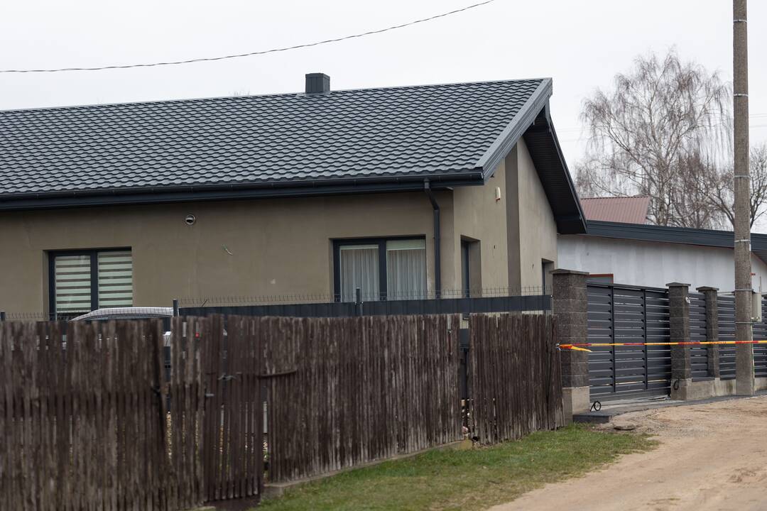 Šalčininkuose vyras nušovė žmoną policininkę