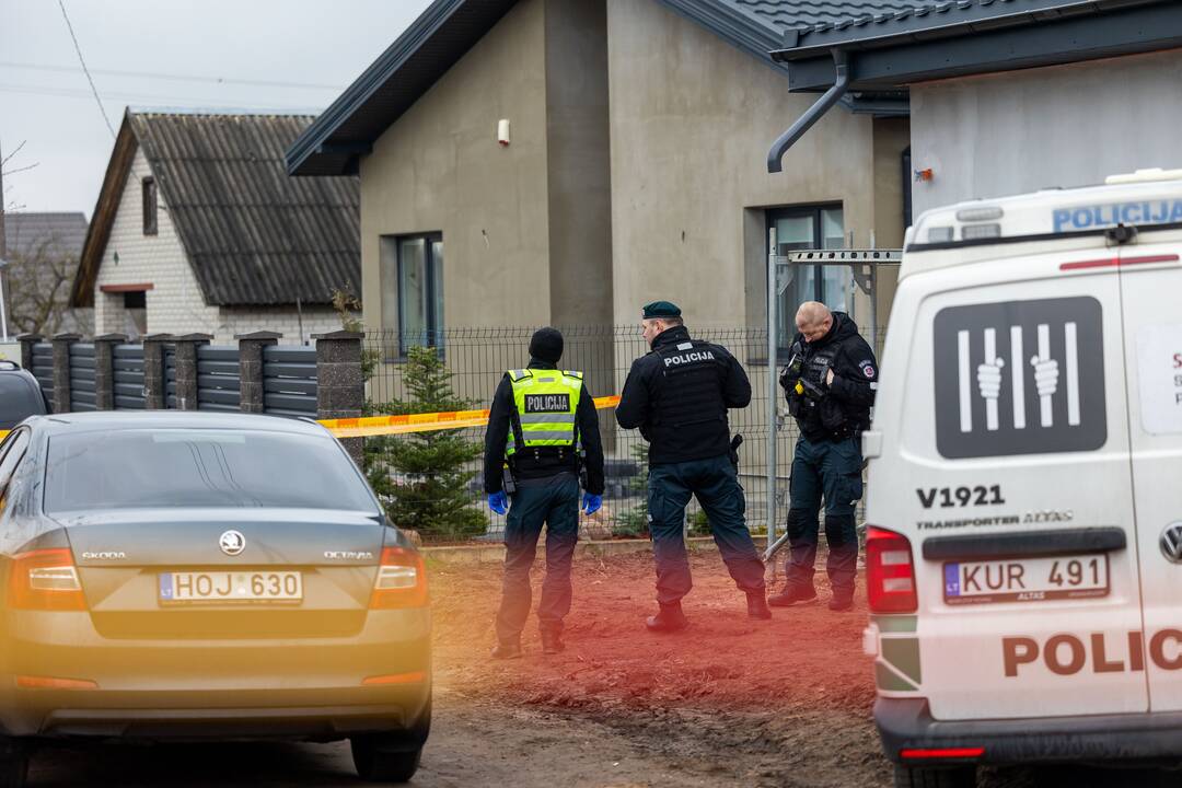 Šalčininkuose vyras nušovė žmoną policininkę