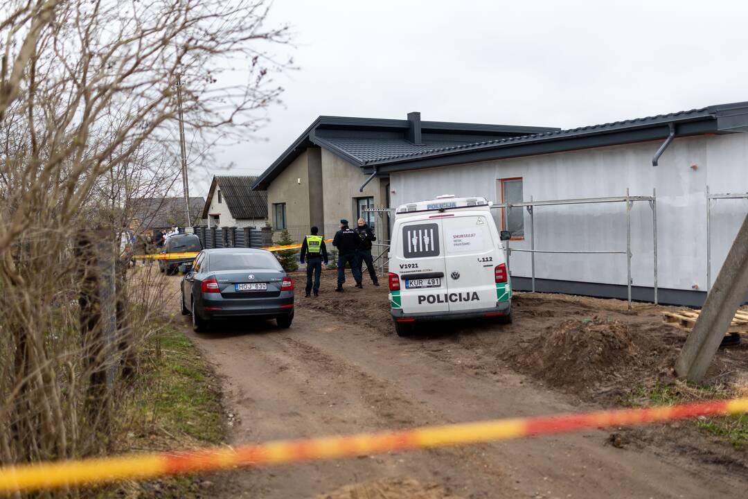Šalčininkuose vyras nušovė žmoną policininkę
