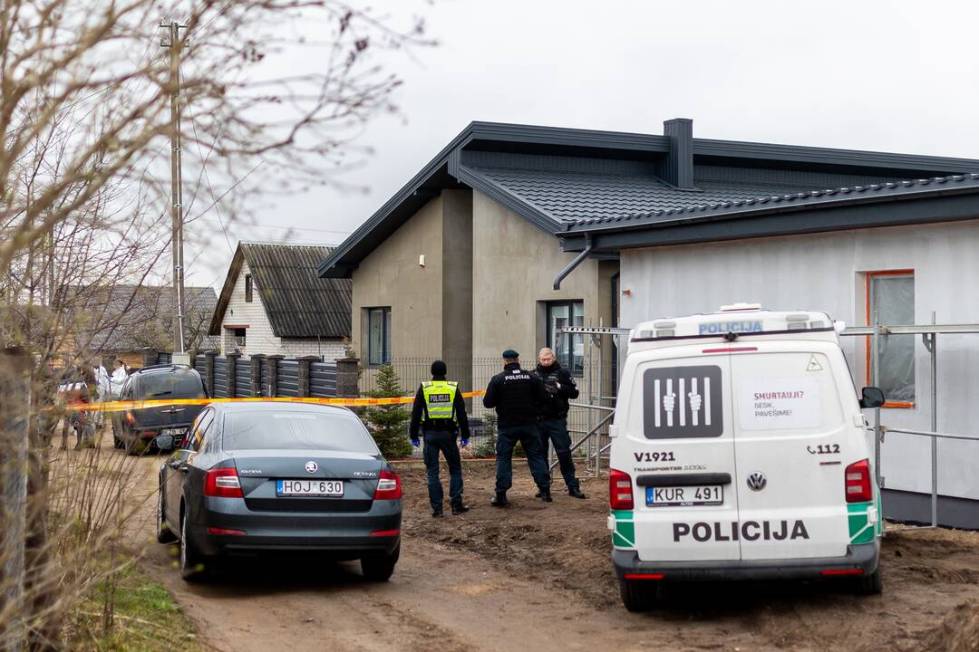 Šalčininkuose vyras nušovė žmoną policininkę