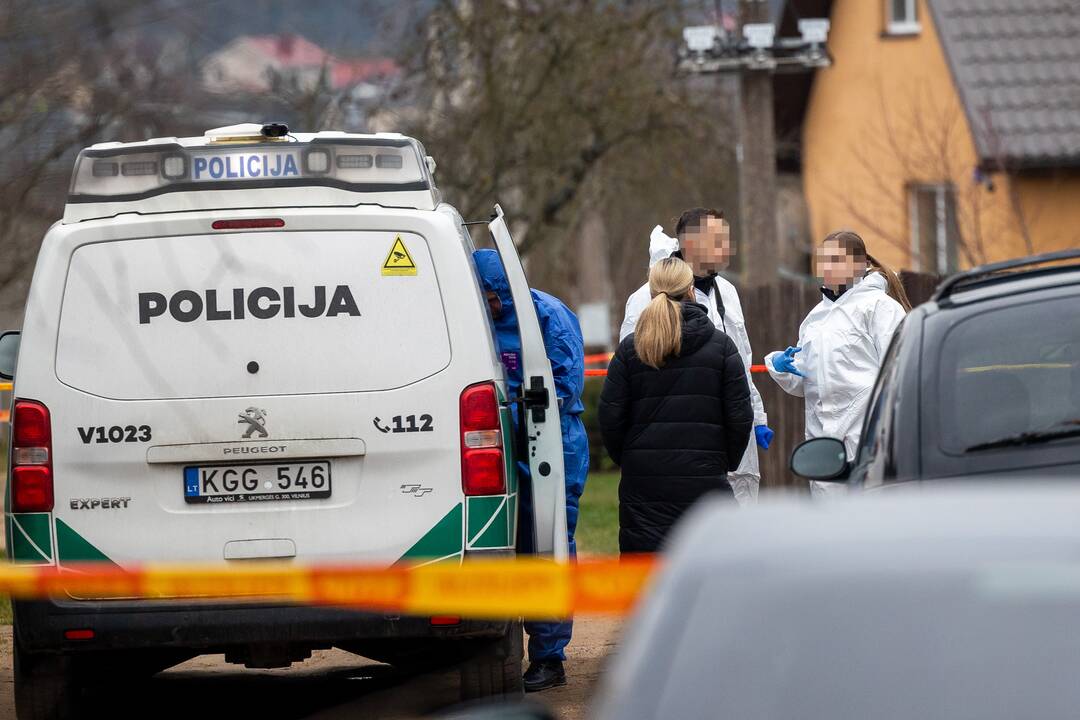 Šalčininkuose vyras nušovė žmoną policininkę