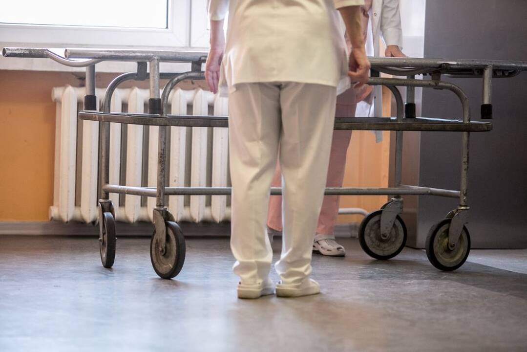 Mirė dėl sužalojimų į ligoninę pristatytas vyras