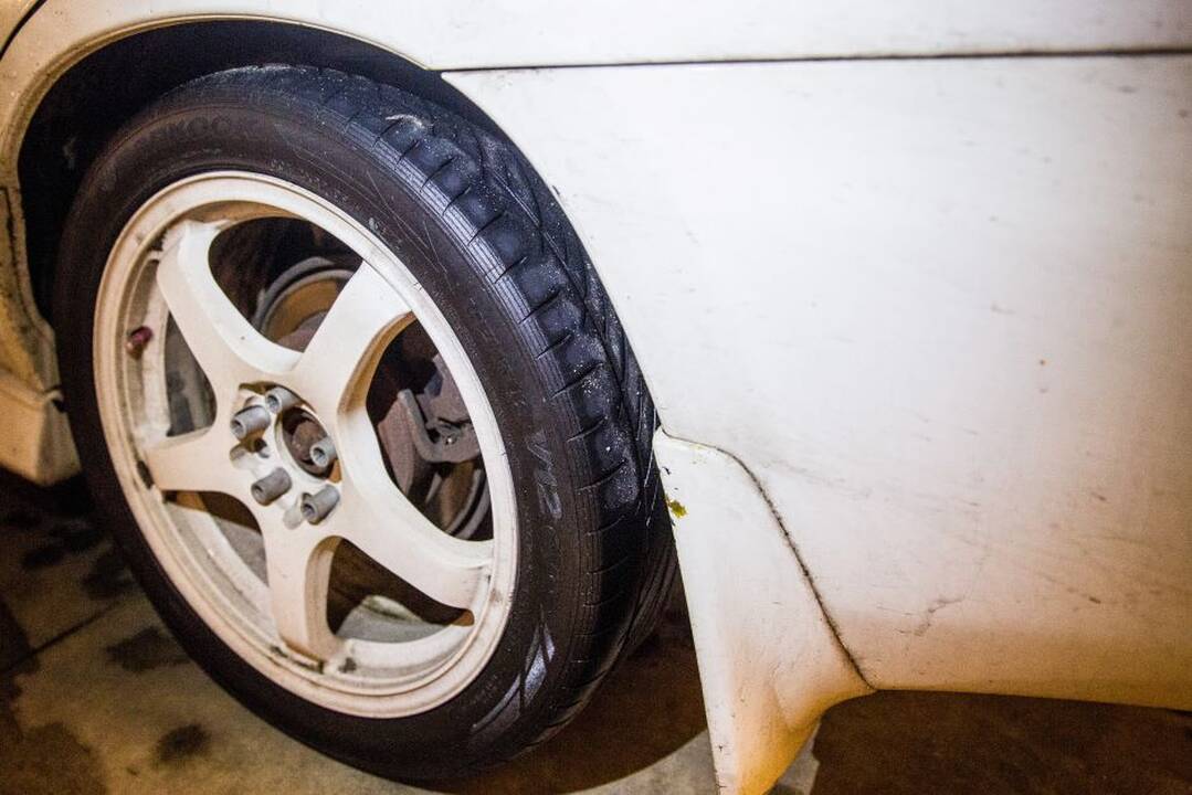 Lietuvoje vėl leidžiama vairuoti automobilius su vasarinėmis padangomis