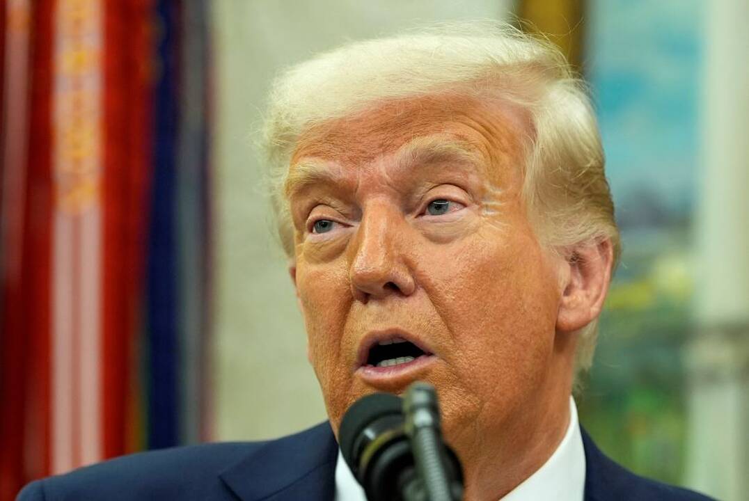Trumpas: JAV netrukus „pasišalins“, jei nebus susitarimo dėl Ukrainos