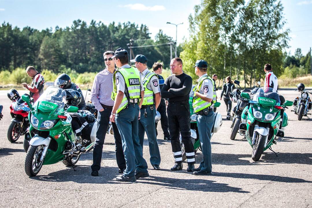 Trasoje "Nemuno žiedas" dūzgė motociklai