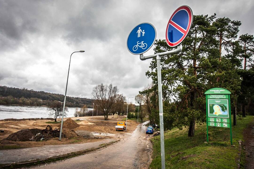 Panemunės paplūdimio įrengimo darbai