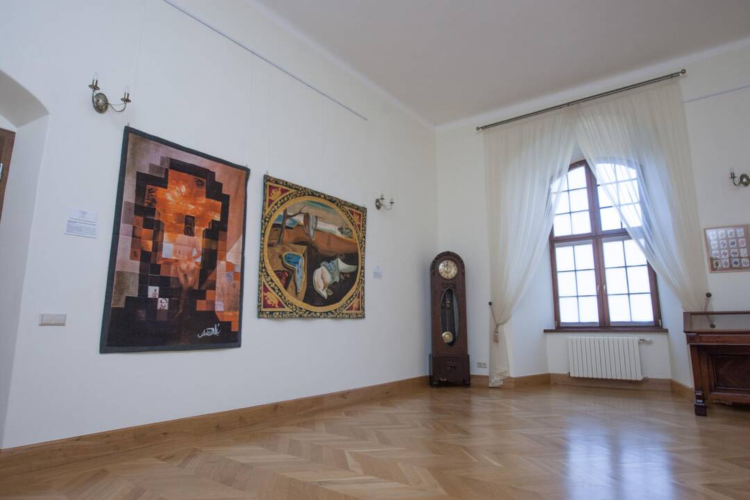 S. Dali darbų paroda Raudondvaryje