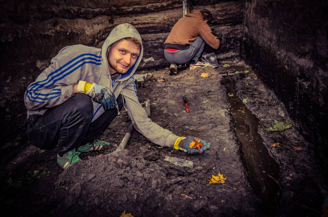 Išvada: radiniai patvirtina archeologų nedrąsiai anksčiau išsakytas mintis, kad Gintaro kelias bronzos amžiuje neaplenkė ir pajūrio.