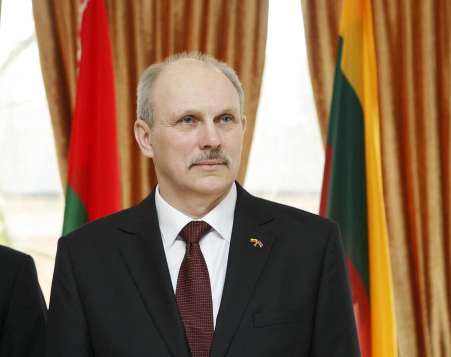 Emocijos: baltarusių bendruomenės "Krynica" pirmininkas N. Logvinas neslepia, kad jo tėvynainiai, gyvenantys Klaipėdoje, skaudžiai išgyvena įvykius Baltarusijoje.