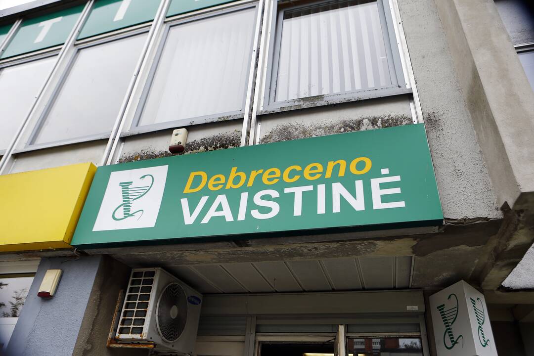 Permainos: Klaipėdos savivaldybės įmonė "Debreceno vaistinė" reorganizuota į uždarąją akcinę bendrovę.