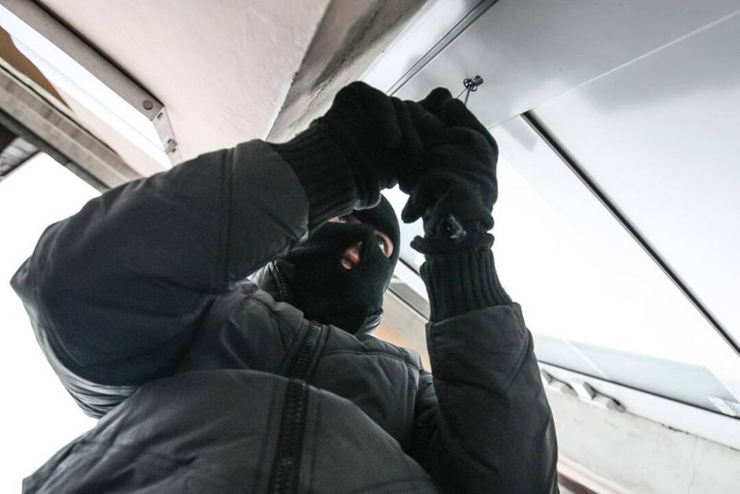 Utenoje iš bendrovės gamybinių patalpų pavogta 10 tūkst. eurų