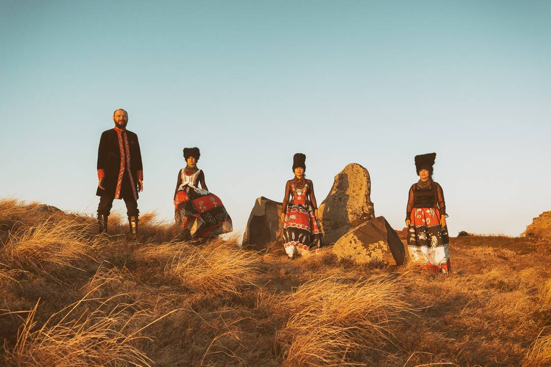 Vilniuje vienintelį koncertą surengs kultinė Ukrainos grupė „Dakhabrakha“