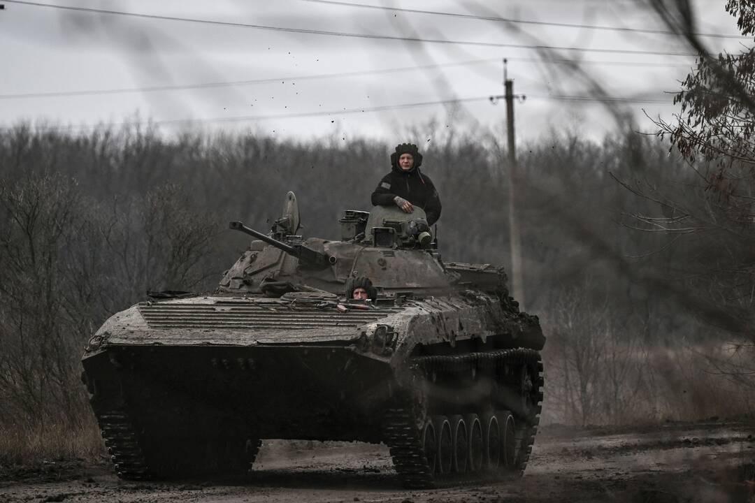 381-oji karo Ukrainoje diena