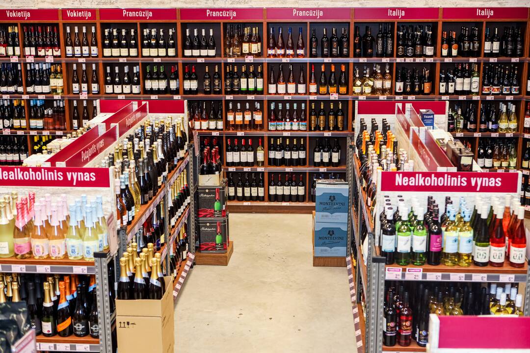 Įvairovė: čia rasite didelė prekių pasirinkimą, patrauklias kainas, geras nuolaidas ir profesionalų, draugišką personalą.
