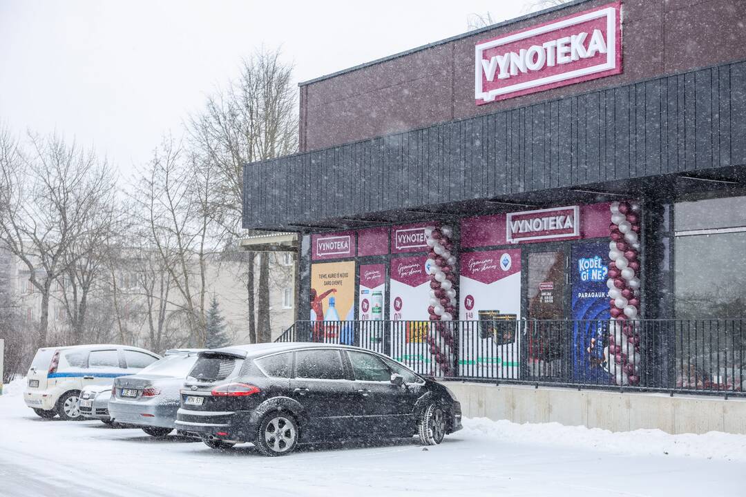 Įvairovė: čia rasite didelė prekių pasirinkimą, patrauklias kainas, geras nuolaidas ir profesionalų, draugišką personalą.
